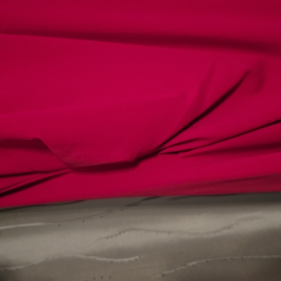 NWT, Off shoulder Vince Camuto magenta cocktail dress - Picture 5 of 7